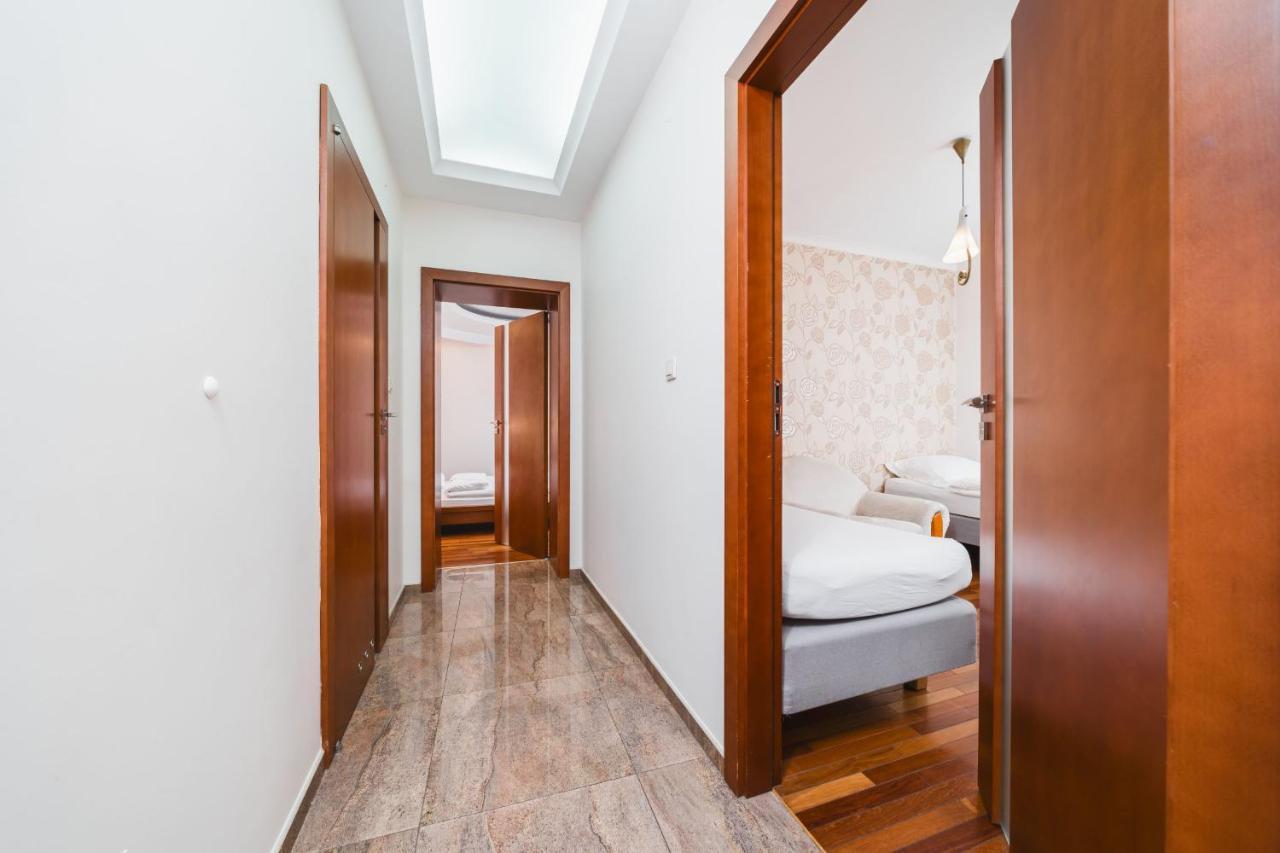 Apartament W Centrum Krakowa Na Ulicy Dlugiej Cracóvia Exterior foto